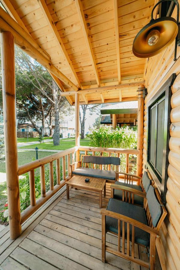 Pino Mar Luxury Bungalows エルデク エクステリア 写真